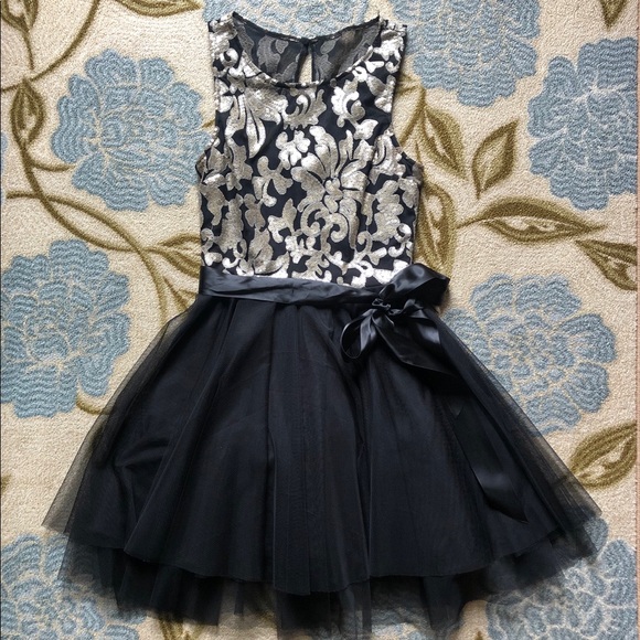 Dresses & Skirts - Black tutu styled dress